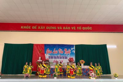 Các tiết mục văn nghệ khối lớp 3 chào mừng ngày nhà giáo Việt Nam trong ngày Hội Âm nhạc – Mỹ Thuật